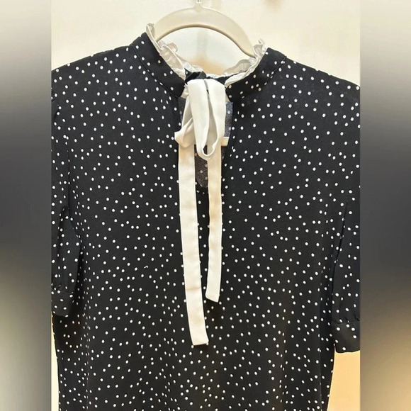 Flower & Feather Polka Dot Blouse. Size small - Picture 2 of 4